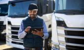 A fleet owner optimizes fleet card usage with transaction visibility in real-time.